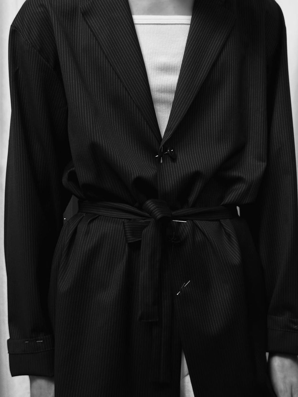 How to Dress Up a Tank Top in Winter