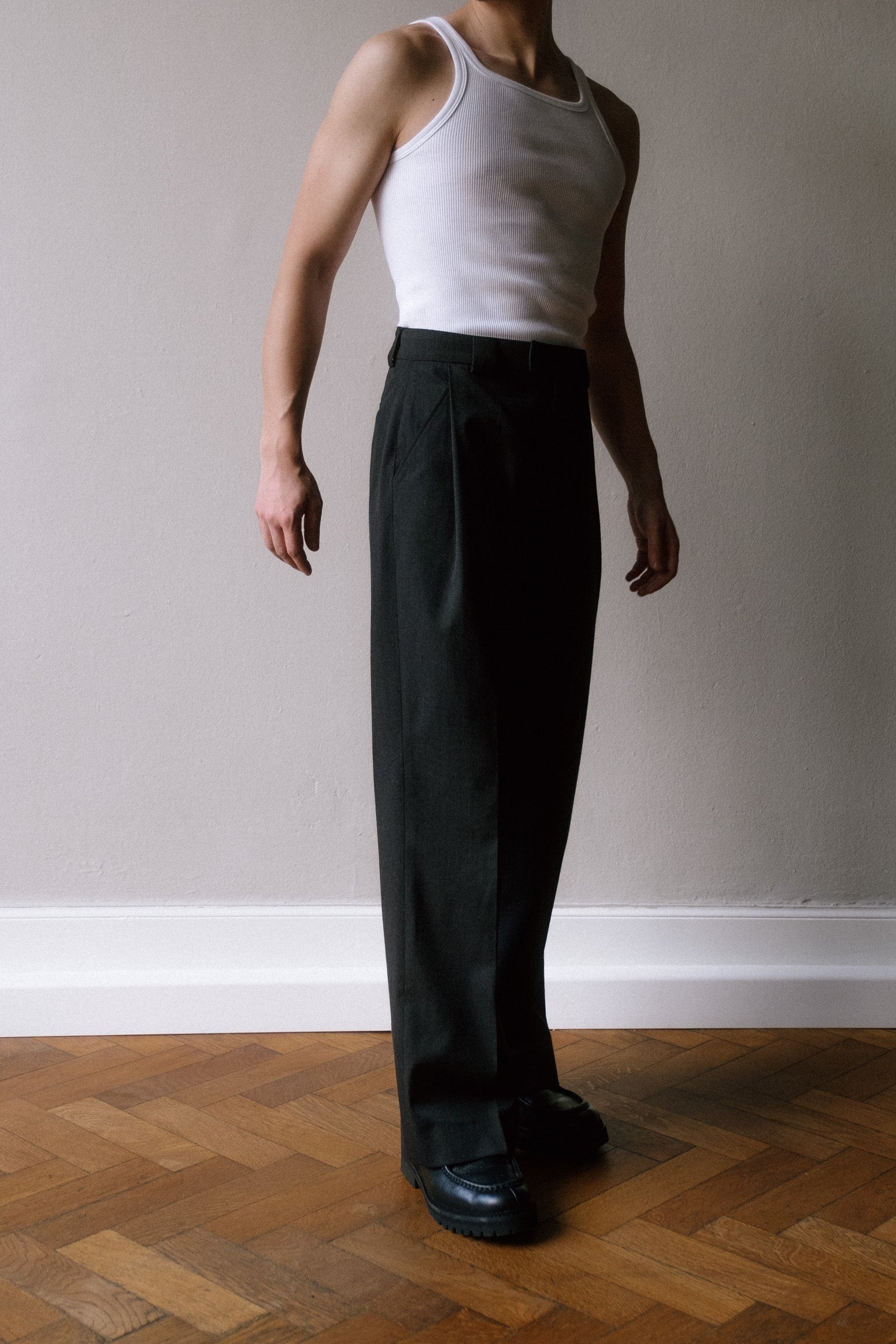 Wool Trousers with Pleats | Anthracite