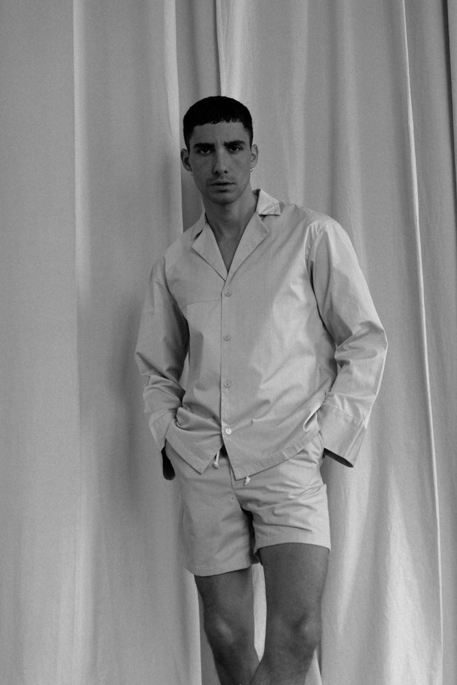 How to look appropriate in short Shorts